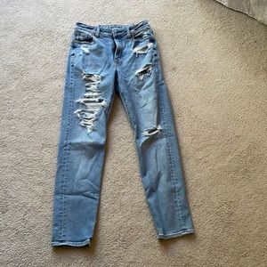 size 2 distressed american eagle mom jeans